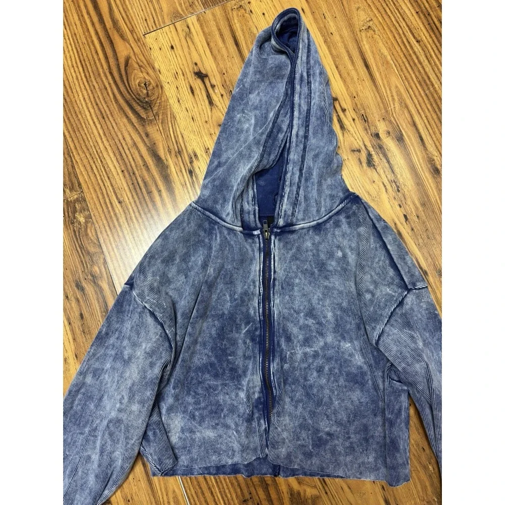 Urban Outfitters Out From Under Ribbed Acid Wash Cropped Hoodie M - Picture 4 of 8